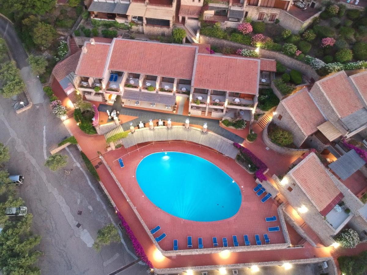 Hotel Olimpia Baja Sardinia Bagian luar foto