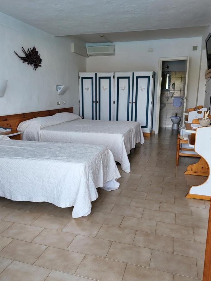 Hotel Olimpia Baja Sardinia Bagian luar foto